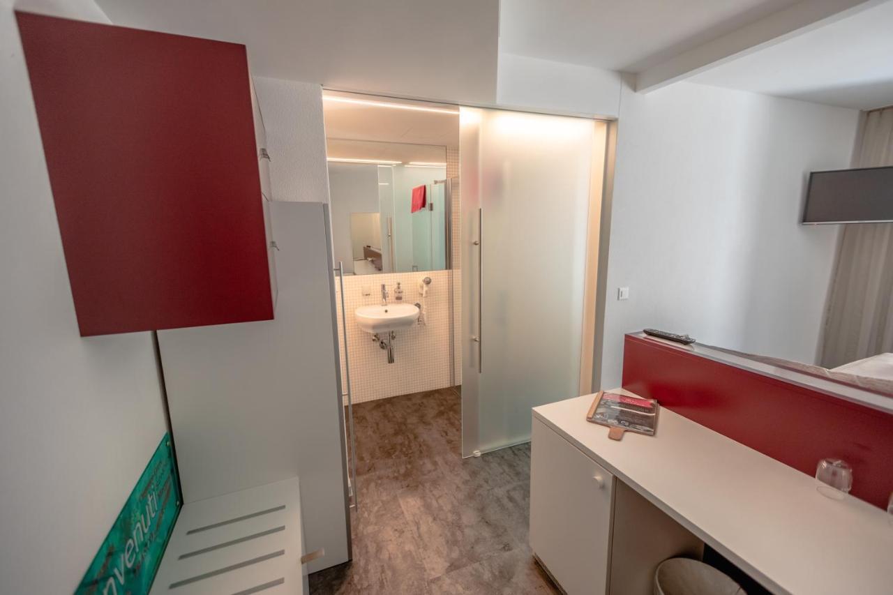 Albergo Porta Verzasca Gordola Dış mekan fotoğraf